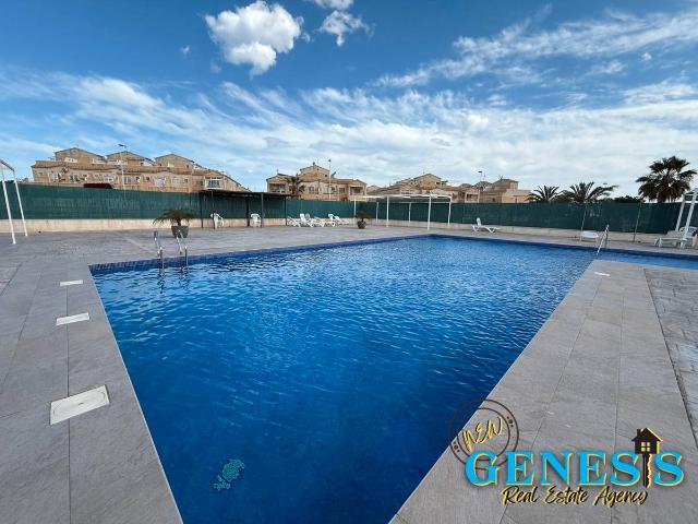 Casa adosada en Venta en Zona Carrefour Urbanizaciones