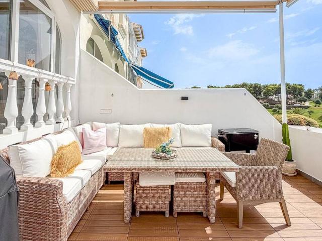 Casa adosada en Venta en Zona Centro Comercial Torrequebrada