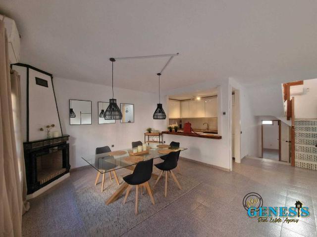 Casa adosada en Venta en Zona los Frutales