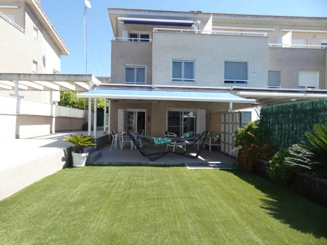 Casa adosada en Venta en Zona Papa Luna Platja del Gurugú