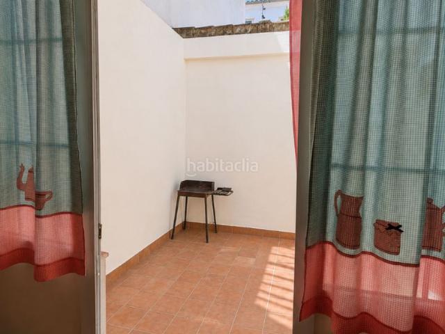 Casa adosada en venta en Zahara. Casa en venta en Zahara de la Sierra Espacio, comodidad y un entorno privilegiado. Casas adosadas.