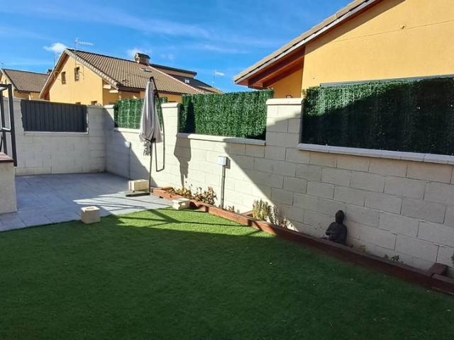 Casa adosada en Venta en Ituero y Lama