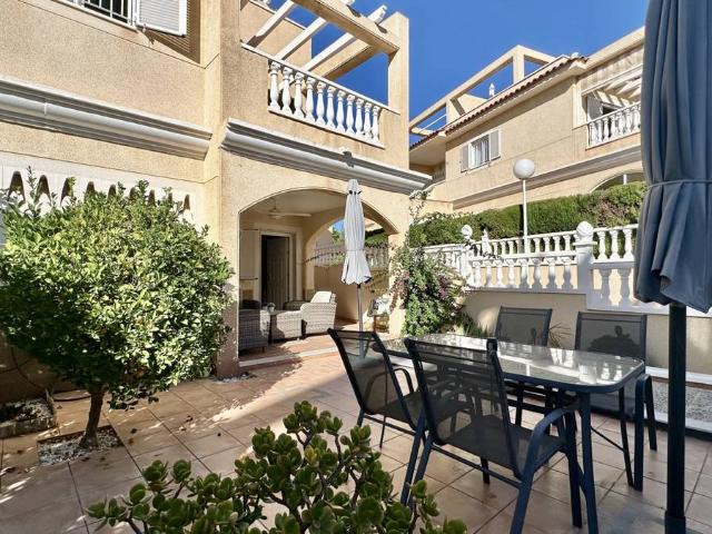 Casa adosada en Venta en Zeniamar Horizonte La Campana
