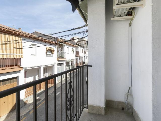 Casa adosada en venta en Zubia La, La Zubia Ciudad. SE VENDE EXCLUSIVA CASA ADOSADA AMUEBLADA EN LA ZUBIA_GRANADA. Casas adosadas Zubia.