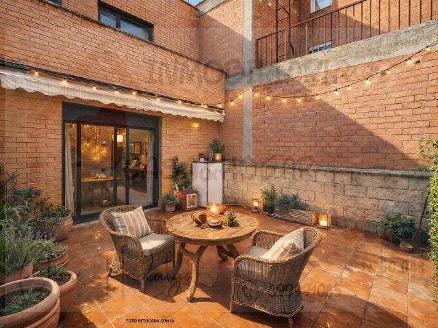 Casa adosada en Venta en Zuera