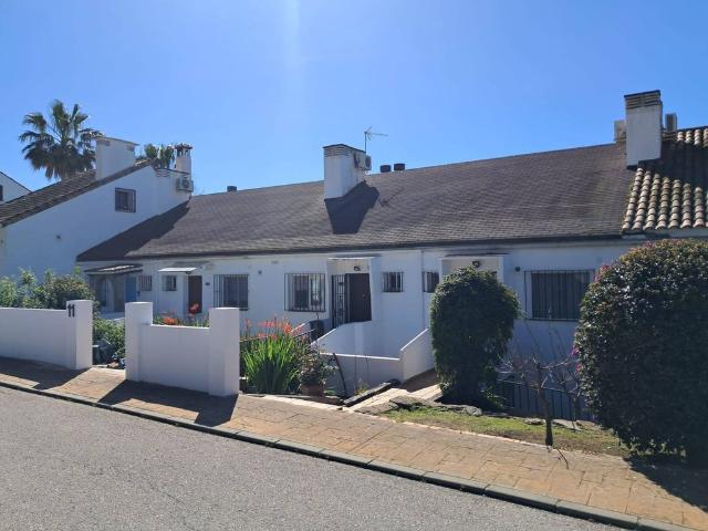 Casa adosada en venta Estepona, España