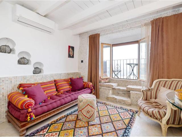 Casa Adosada integrada en una fortaleza árabe 72m² Castellar de la Frontera