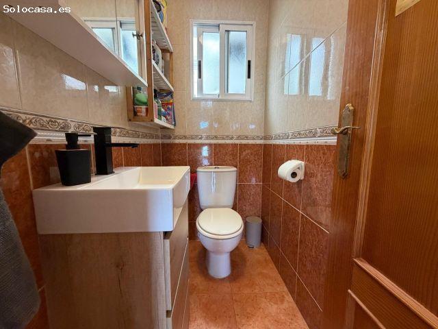 CASA ADOSADA JUNTO A LA LAGUNA ROSA DE 3 HAB CON 1 BAÑO 1 ASEO Y PISCINA COMUNITARIA