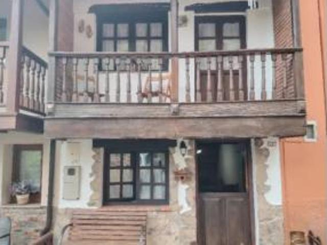 Casa adosada Venta Colunga, Colunga