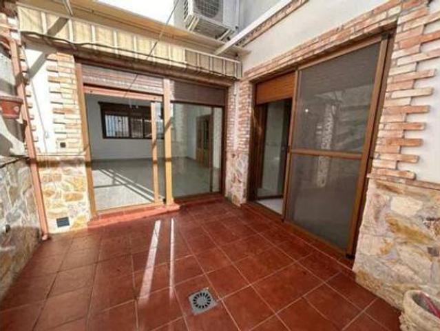 Casa adosada Venta Corpa, Corpa