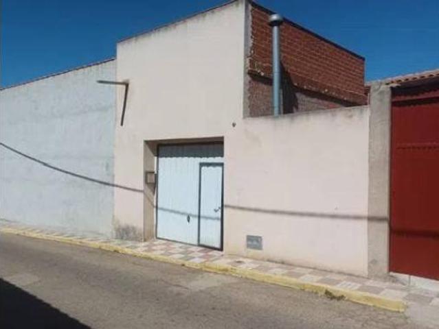 Casa adosada Venta Camuñas, Camuñas