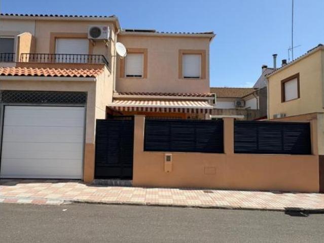 Casa adosada Venta Carboneros, Carboneros
