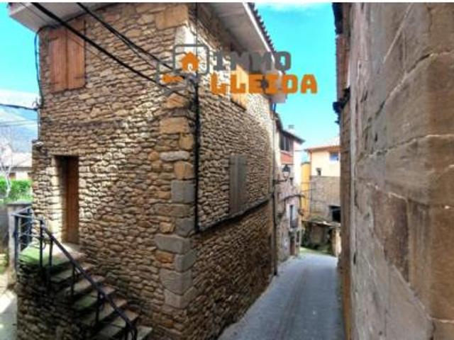 Casa adosada Venta Àger, Àger