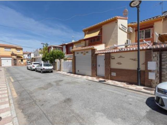 Casa adosada Venta Armilla, Zona Avenida de los Ogíjares