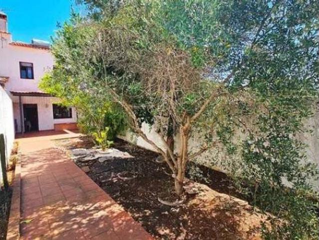 Casa adosada Venta Aroche, Las Cefiñas