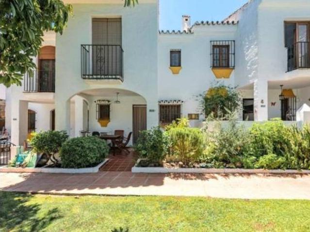 Casa adosada Venta Benahavís, Núcleo
