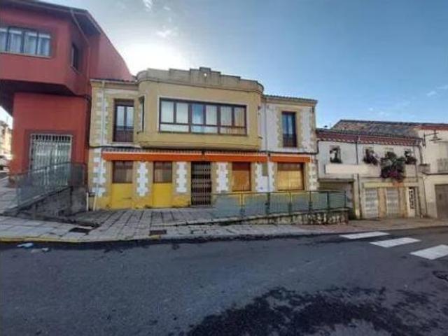 Casa adosada Venta Boñar, Boñar