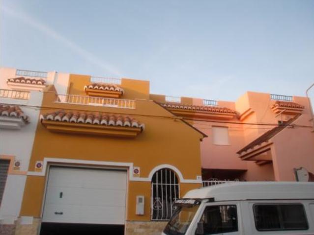 Casa adosada Venta El Ejido, Santa María del Águila
