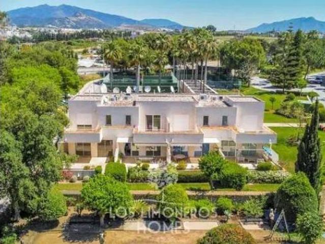 Casa adosada Venta Estepona, Guadalmansa