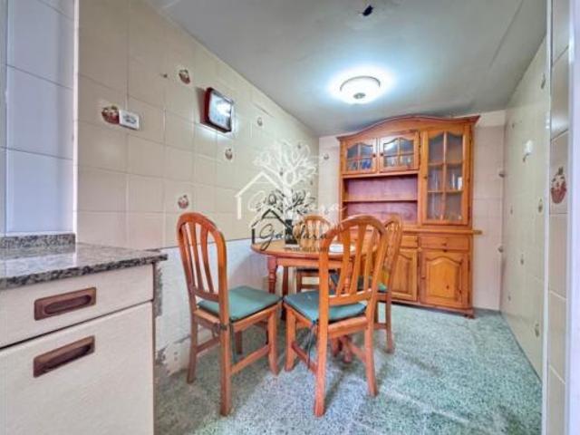 Casa adosada Venta Ferrol, Parroquias