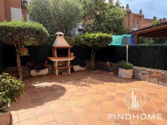 Casa adosada Venta Olot, Olot