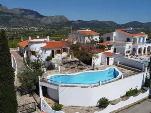 Casa adosada Venta Orba, Orba