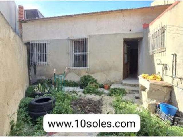 Casa adosada Venta Orihuela, Núcleo Urbano