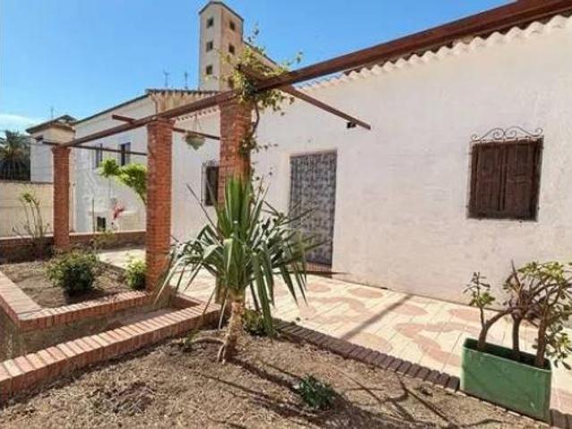 Casa adosada Venta Loja, Loja