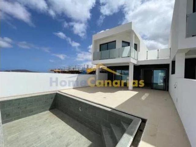 Casa adosada Venta La Oliva, La Oliva