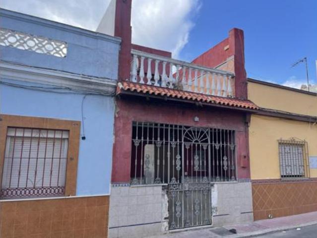 Casa adosada Venta La Línea de la Concepción, San Pedro Gabriel Miró María Guerrero