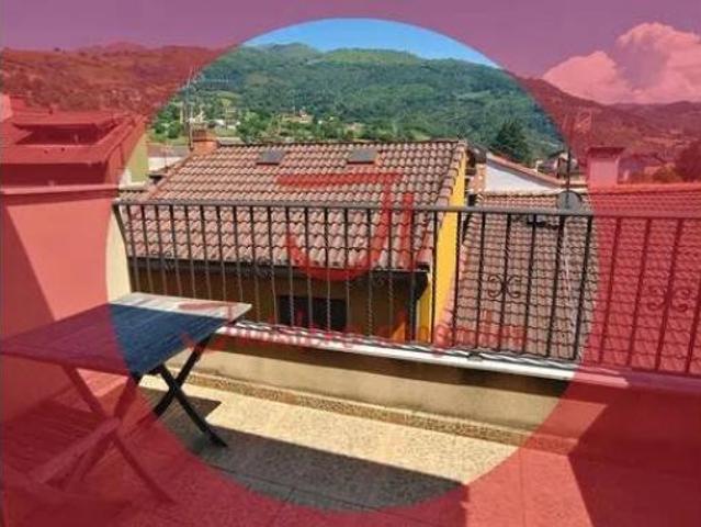 Casa adosada Venta Lena, Pola de Lena