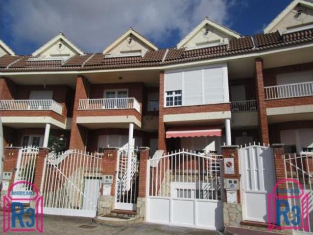Casa adosada Venta León Capital, Crucero Pinilla