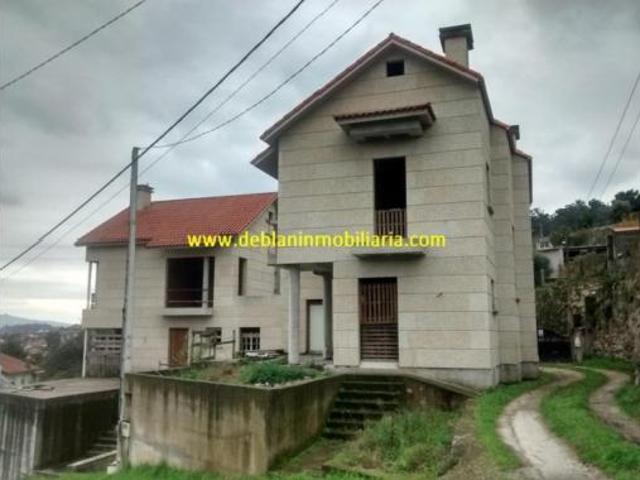 Casa adosada Venta Moaña, Calvar Domaio