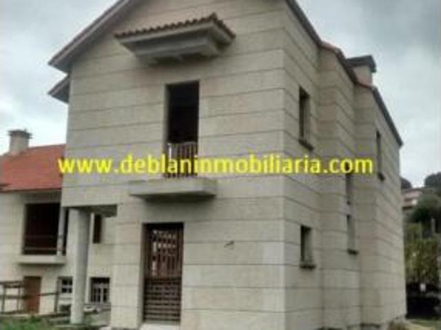 Casa adosada Venta Moaña, Calvar Domaio