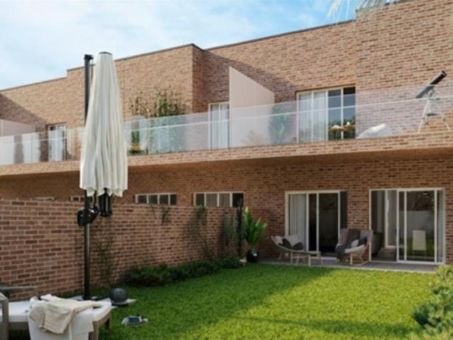 Casa adosada Venta Mataró, Via Europa