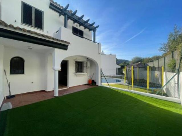 Casa adosada Venta Manilva, Núcleo