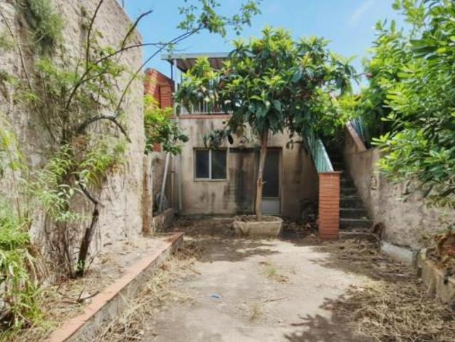 Casa adosada Venta Sabadell, Gràcia