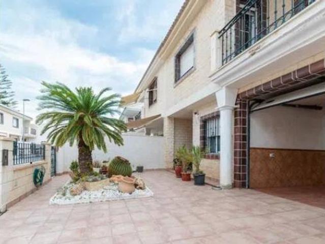 Casa adosada Venta San Pedro del Pinatar, Núcleo