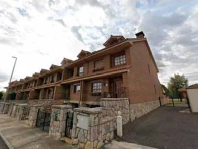 Casa adosada Venta Sariegos, Sariegos