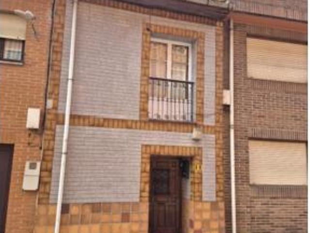 Casa adosada Venta Parres, Arriondas