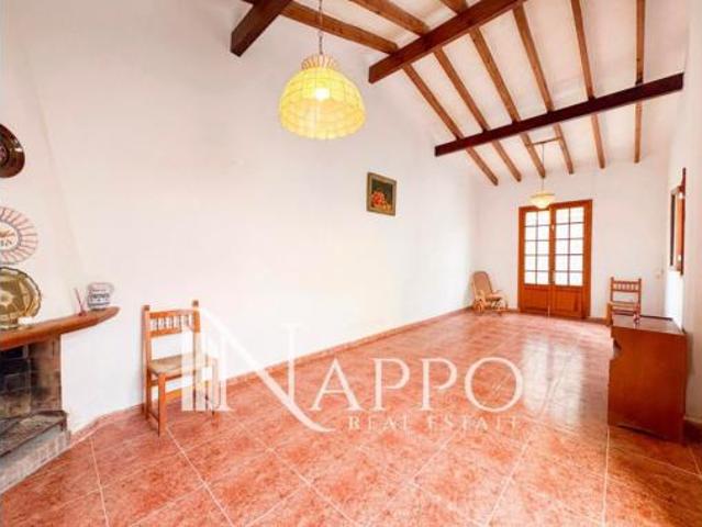 Casa adosada Venta Petra, Petra