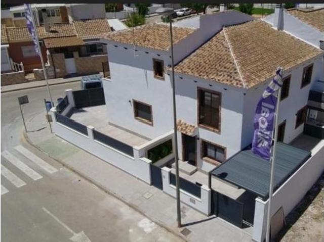 Casa adosada Venta Pilar de la Horadada, Núcleo