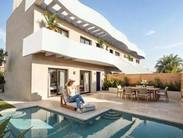 Casa adosada Venta Pilar de la Horadada, Núcleo