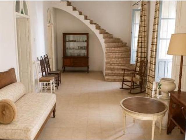 Casa adosada Venta Pilas, Pilas