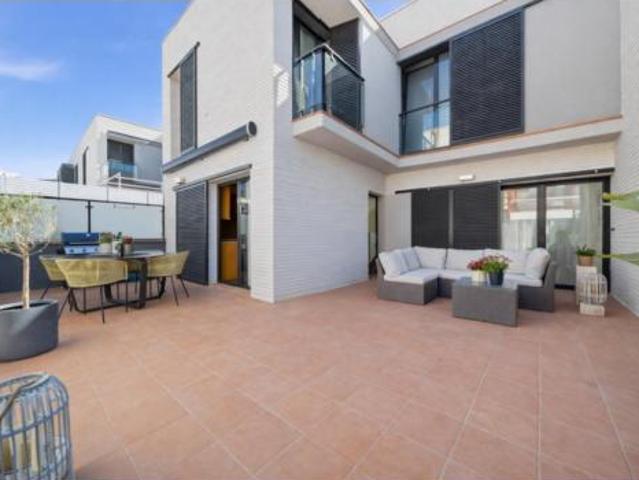 Casa adosada Venta Roses, Els Grecs Mas Oliva