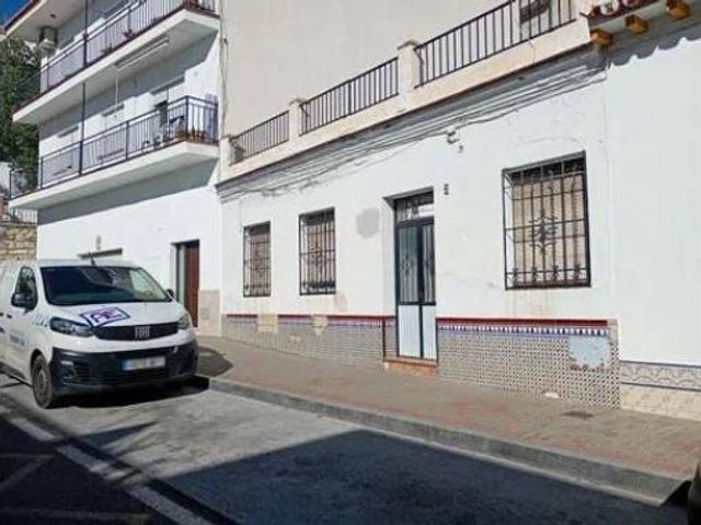 Casa adosada Venta Torrox, Núcleo