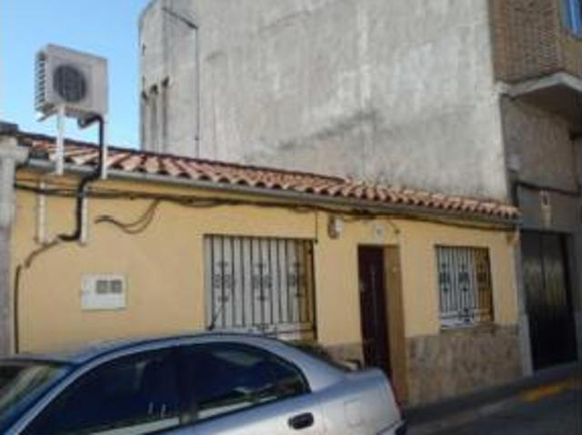 Casa adosada Venta Talavera de la Reina, Patrocinio de San José Talavera la Nueva Gamonal