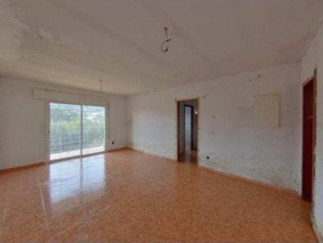 Casa adosada Venta Vidreres, Cartellà