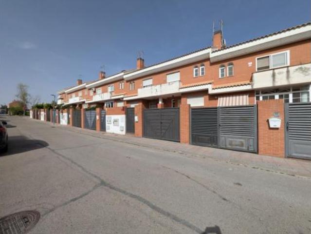 Casa adosada Venta Villalbilla, Villalbilla