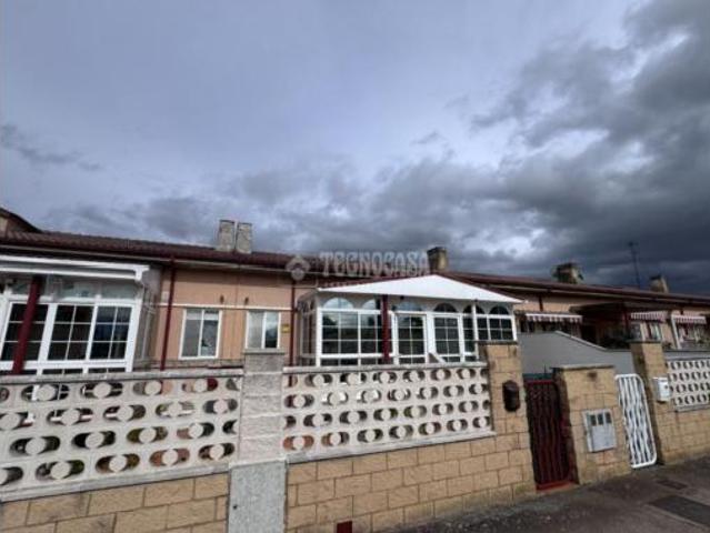 Casa adosada Venta Villasabariego, Puente Villarente